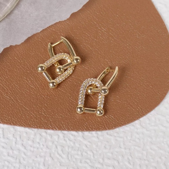 💛Gold plated geometric link stud earrings - Picture 2 of 7